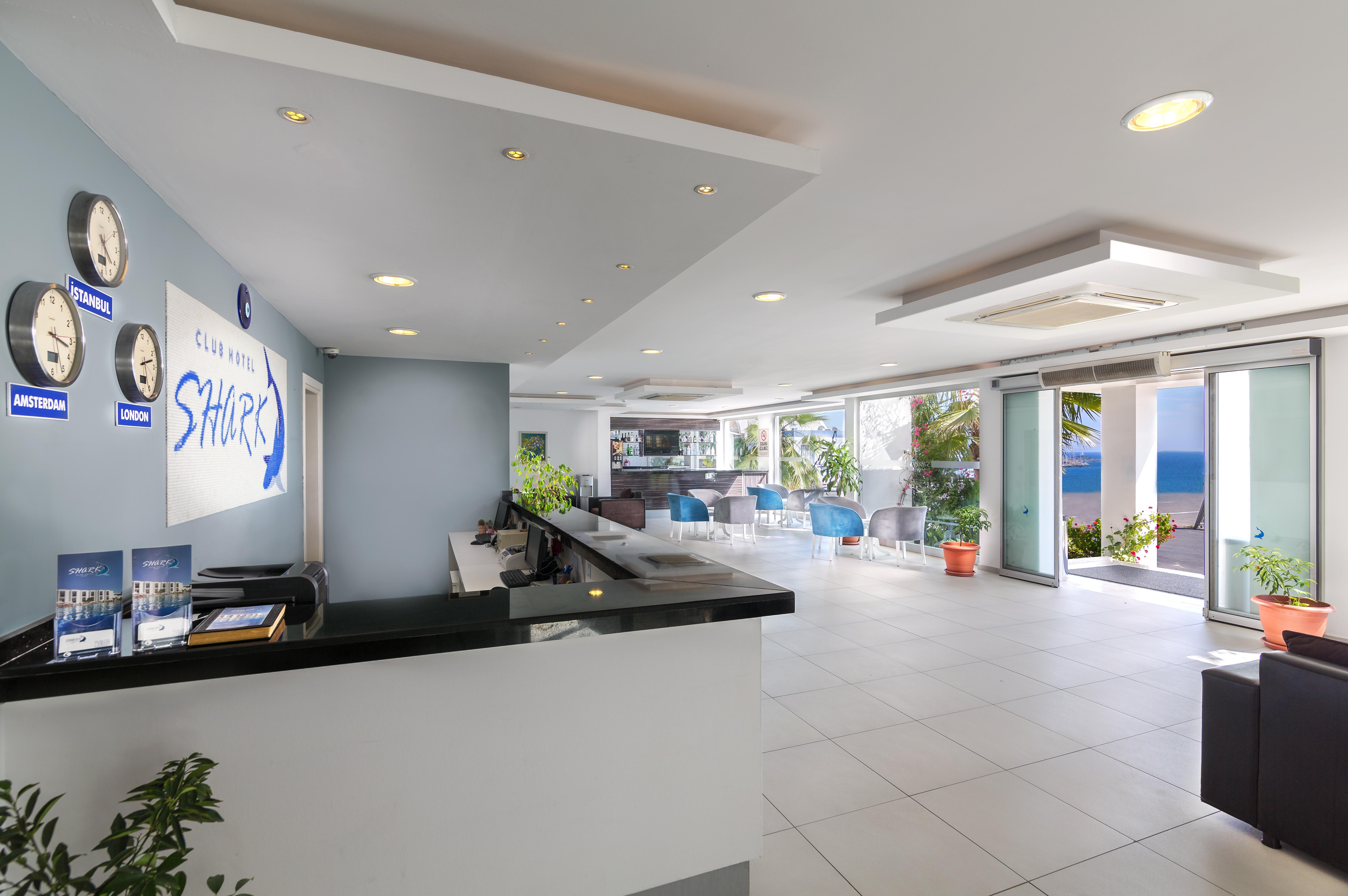 Club Shark Hotel Gumbet Exterior photo